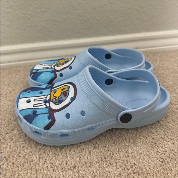 Roblox Kids Light Blue Rubber Clogs - Picture 5 of 6